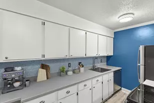 4521 Cedar Lk Rd S, Saint Louis Park, MN 55416 - Photo 10