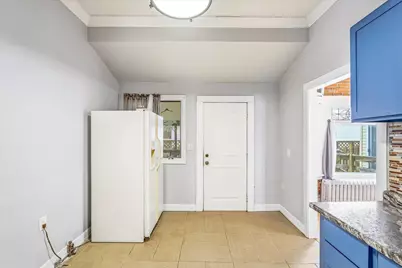 829 Lawson Avenue E, Saint Paul, MN 55106 - Photo 16