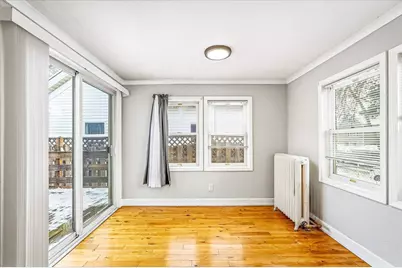 829 Lawson Avenue E, Saint Paul, MN 55106 - Photo 4