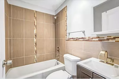 829 Lawson Avenue E, Saint Paul, MN 55106 - Photo 24