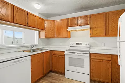 13179 Murdock Terrace, Eden Prairie, MN 55347 - Photo 8