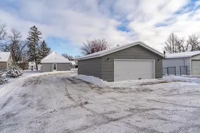 1221 Knight Avenue N, Thief River Falls, MN 56701 - Photo 22
