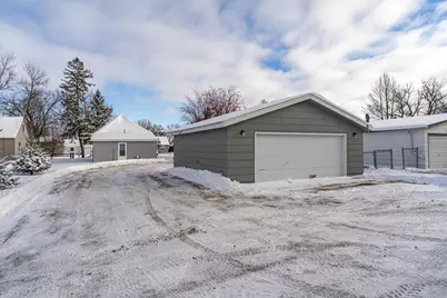 1221 Knight Avenue N, Thief River Falls, MN 56701 - Photo 20