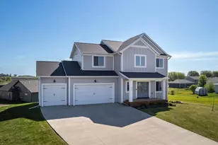 577 Keefe Ct NW, Eyota, MN 55934 - Photo 4