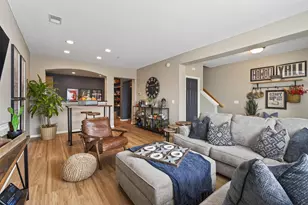 11343 Stratton Ave, Eden Prairie, MN 55344 - Photo 8