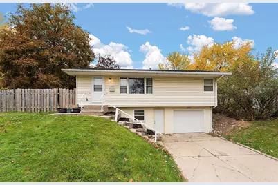 7169 Clay Avenue, Inver Grove Heights, MN 55076 - Photo 2