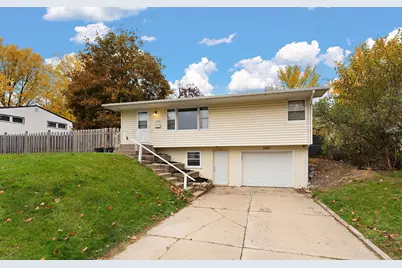 7169 Clay Avenue, Inver Grove Heights, MN 55076 - Photo 1