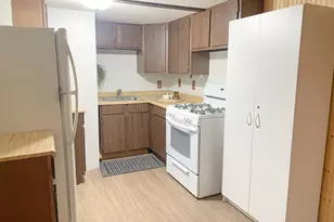 1626 Pine St, Hastings, MN 55033 - Photo 34