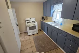 1007 7th Ave NE, Austin, MN 55912 - Photo 2