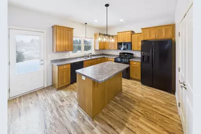 3317 Old Stone Way NE, Sauk Rapids, MN 56379 - Photo 6