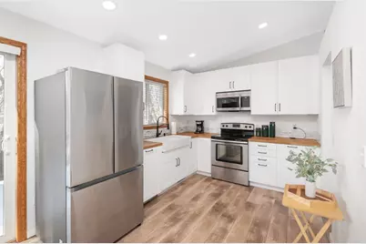 9180 Eden Prairie Road, Eden Prairie, MN 55347 - Photo 2