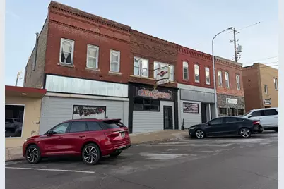 134 William Street W, Albert Lea, MN 56007 - Photo 1