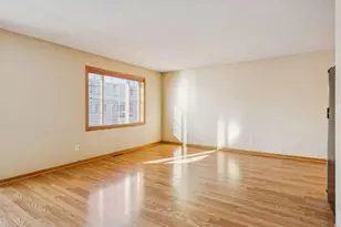 2533 Cobble Hill Ct, Woodbury, MN 55125 - Photo 12