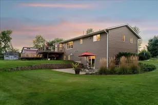 667 Red Maple Ln, Hudson, WI 54016 - Photo 12