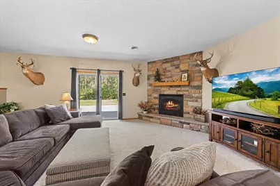 667 Red Maple Lane, Hudson, WI 54016 - Photo 4