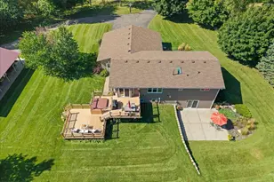 667 Red Maple Ln, Hudson, WI 54016 - Photo 16