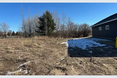 216 8th Avenue NE, Isanti, MN 55040 - Photo 2