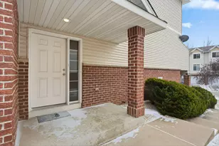 7598 Crimson Ln, Savage, MN 55378 - Photo 2