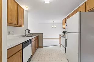 13807 Granada Way, Apple Valley, MN 55124 - Photo 14