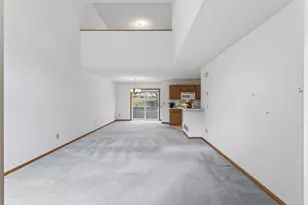 13807 Granada Way, Apple Valley, MN 55124 - Photo 4