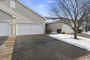 20452 Cypress Dr, Farmington, MN 55024 - Photo 2