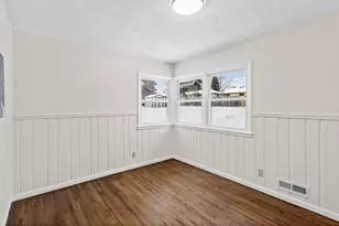 3933 Edgewood Ave N, Crystal, MN 55427 - Photo 8