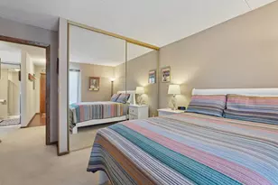 2445 Londin Ln E, Maplewood, MN 55119 - Photo 14