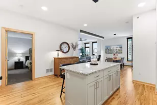 1240 S 2nd St, Minneapolis, MN 55415 - Photo 16