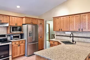 1894 Cherry St, Red Wing, MN 55066 - Photo 4