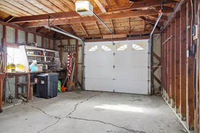 2000 E Oakland Avenue, Austin, MN 55912 - Photo 20