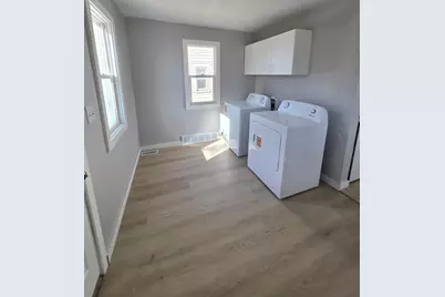 213 2nd Street SW, Chisholm, MN 55719 - Photo 6