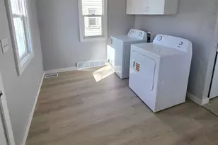 213 2nd St SW, Chisholm, MN 55719 - Photo 6