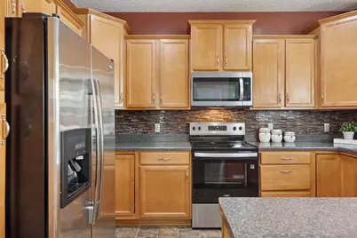 9512 Scott Lane N, Brooklyn Park, MN 55443 - Photo 8