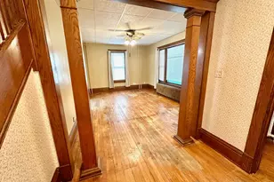 402 E 4th St, Albert Lea, MN 56007 - Photo 16