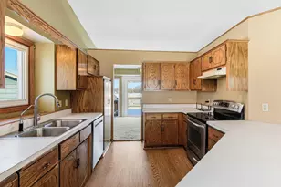 9629 Lakeside Trail, Champlin, MN 55316 - Photo 6