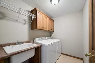 922 Ramsey St, Hastings, MN 55033 - Photo 40