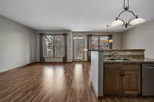 922 Ramsey St, Hastings, MN 55033 - Photo 24