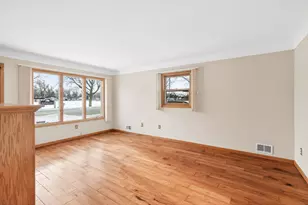 708 15th St W, Hastings, MN 55033 - Photo 4