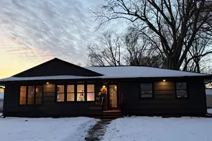 618 9th Ave NW, New Brighton, MN 55112 - Photo 2