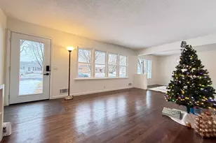 618 9th Ave NW, New Brighton, MN 55112 - Photo 6