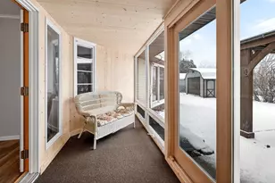 501 Drillane Rd, Hopkins, MN 55305 - Photo 8