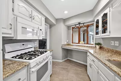 501 Drillane Road, Hopkins, MN 55305 - Photo 12