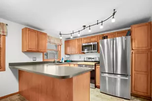 5219 7th St NE, Columbia Heights, MN 55421 - Photo 6