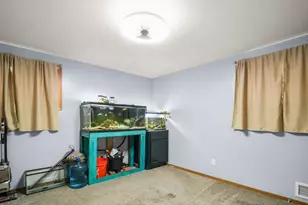 5219 7th St NE, Columbia Heights, MN 55421 - Photo 10