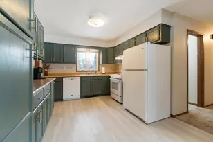 7021 Dickinson Dr NW, Bemidji, MN 56601 - Photo 8
