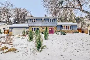 2574 Oak Dr, White Bear Lake, MN 55110 - Photo 2