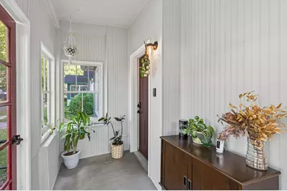 989 Barrett Street, Saint Paul, MN 55103 - Photo 6