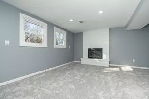 300 Viking Dr, Mankato, MN 56001 - Photo 14