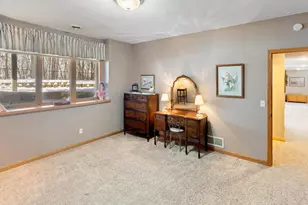 7945 Ranchview Ln N, Maple Grove, MN 55311 - Photo 32