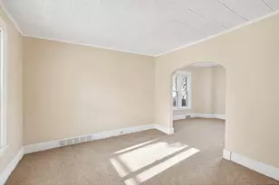 813 Jessamine Ave E, Saint Paul, MN 55106 - Photo 6